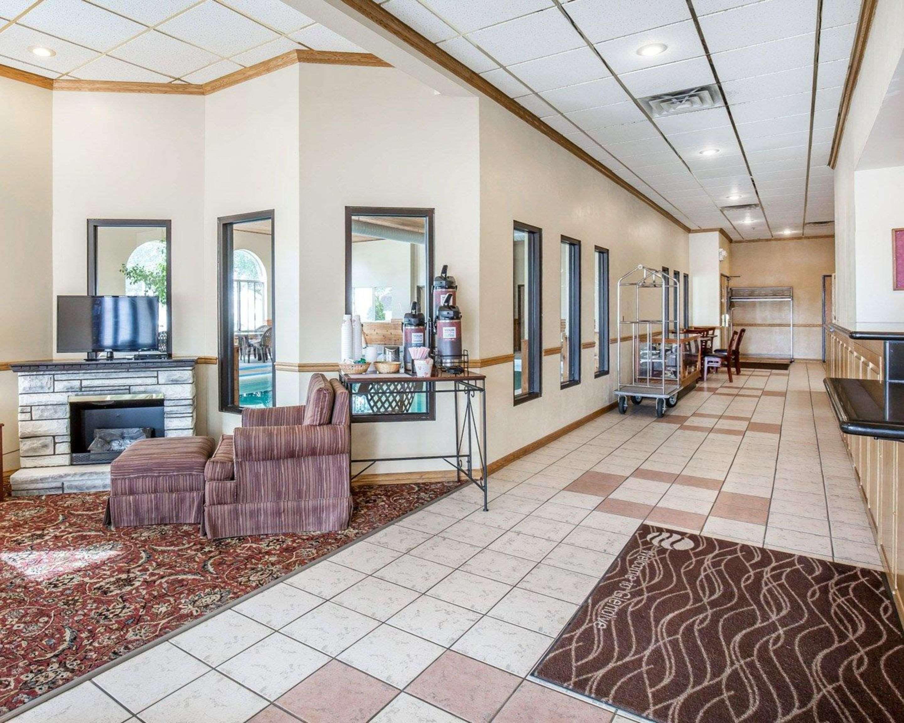 Fairbridge Inn & Suites Glendive Bagian luar foto