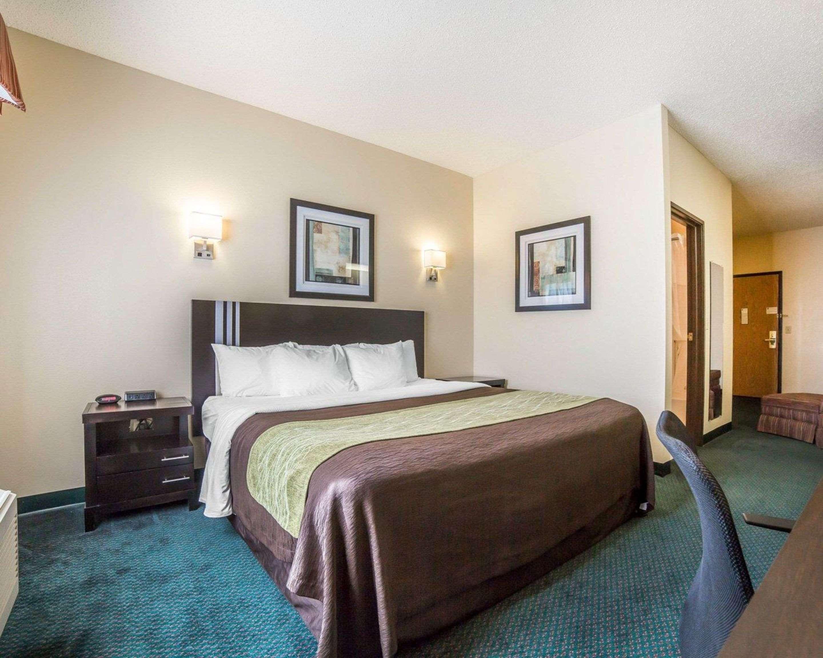 Fairbridge Inn & Suites Glendive Bagian luar foto